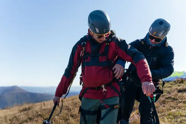 5 Acessórios Indispensáveis para Pilotos de Parapente