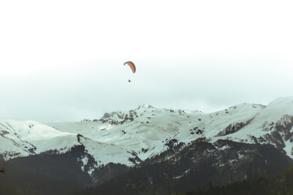 Explorando Destinos Exóticos de Parapente na Ásia